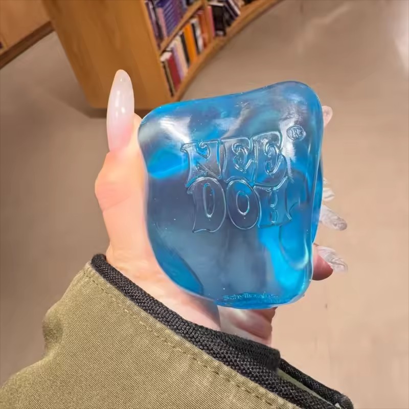 Schylling NeeDoh Nice Cube Tai - Fidget Cube Original avis et prix